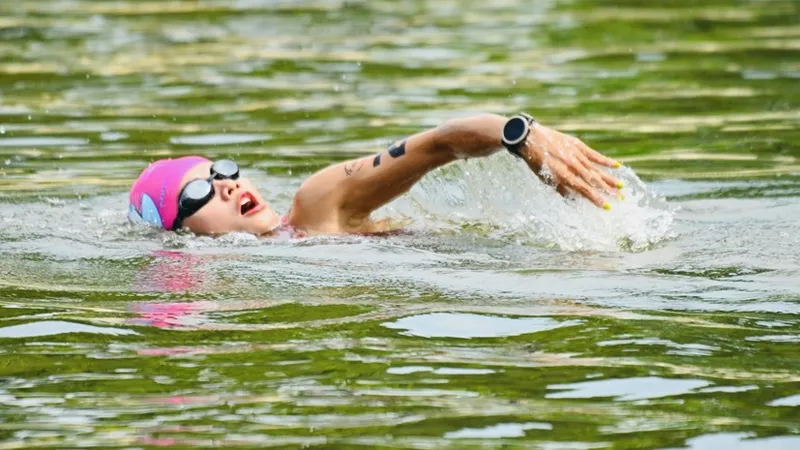 Các VĐV đang thi đấu giải triathlon vô địch câu lạc bộ quốc gia 2025 ở Bà Rịa-Vũng Tàu. Ảnh: ENJOYSPORT