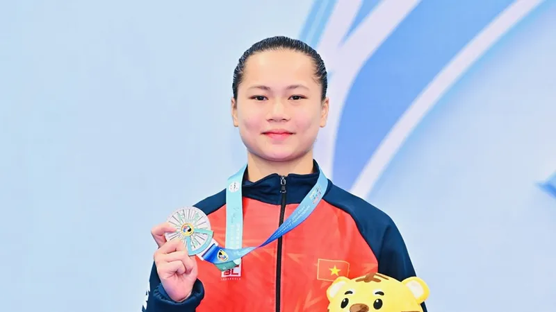Tuyển thủ Nguyễn Mai Quỳnh Anh đã giành HCB tại giải vô địch trẻ châu Á 2025 đối với nhóm tuổi thiếu niên. Ảnh: AKF