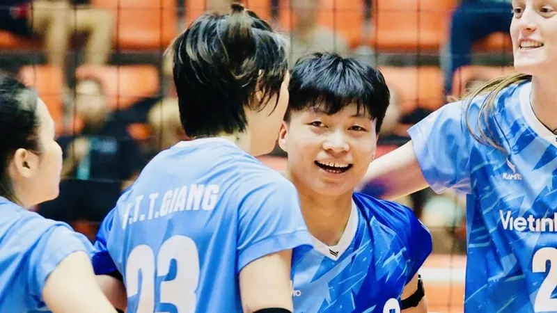 Cầu thủ Đặng Thị Hồng có thể theo học Đại học chuyên ngành thể thao trong thời gian sớm nhất. Ảnh: DŨNG PHƯƠNG