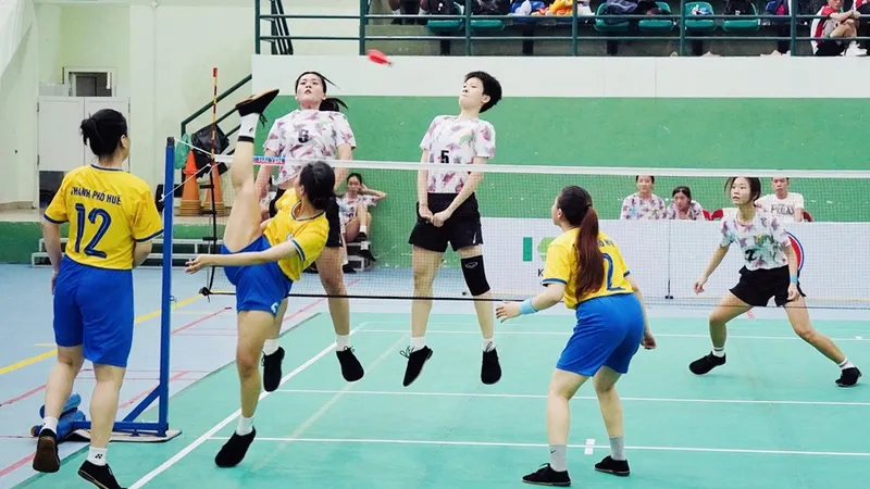 Cầu thủ cả nước đã tranh tài tại TPHCM với nhiều trận đấu hấp dẫn. Ảnh: XUÂN XUÂN
