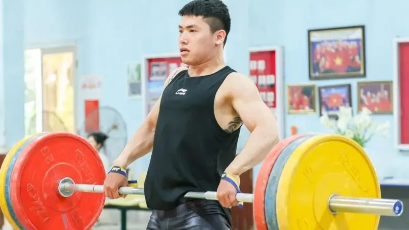 Trịnh Văn Vinh hướng vào hạng cân 65kg ở thời điểm hiện tại. Ảnh: LƯỢNG LƯỢNG