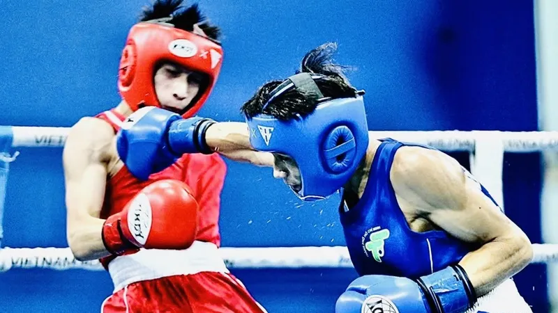 Các VĐV tranh tài tại giải vô địch boxing quốc gia 2025. Ảnh: HÀ PHẠM HỒNG LONG