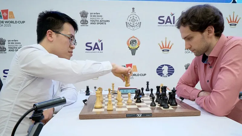 Lê Quang Liêm đã dừng bước sau lượt trận tie-breaks tại vòng 5 của giải đấu. Ảnh: FIDE
