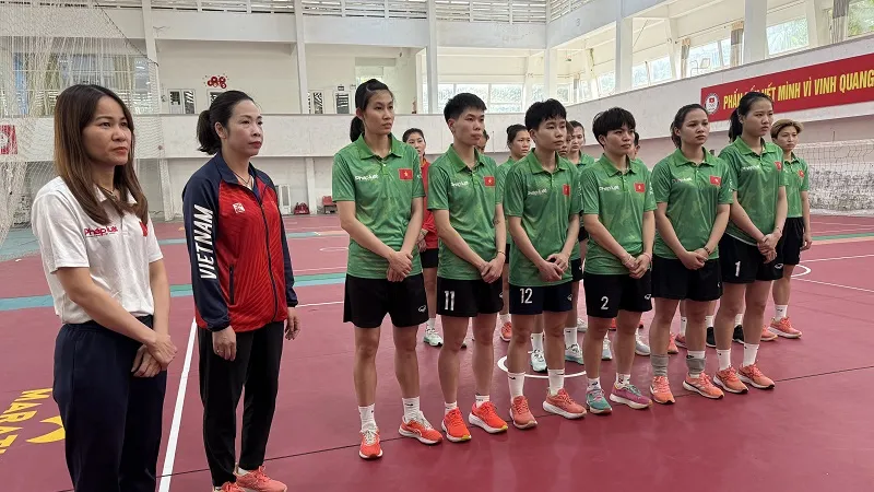 Đội tuyển cầu mây nữ Việt Nam rất quyết tâm giành thành tích cao tại SEA Games 33-2025. Ảnh: MINH CHIẾN