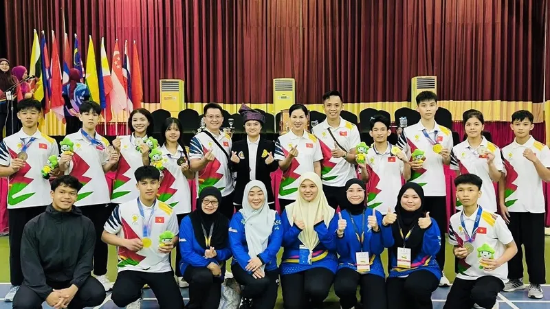 Đội pencak silat học sinh Việt Nam thi đấu tại Brunei lần này. Ảnh; SILAT VIETNAM