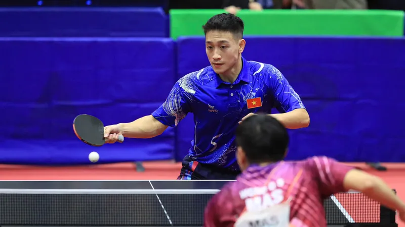 Tay vợt Nguyễn Anh Tú và đồng đội đã chơi tốt tại trận bán kết. Ảnh: DŨNG PHƯƠNG