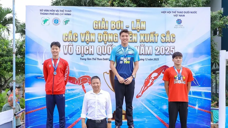 Tuyển thủ Lương Jeremie Loic Nino của đội TPHCM đã giành HCV trong ngày đầu của giải. Ảnh: Vasa