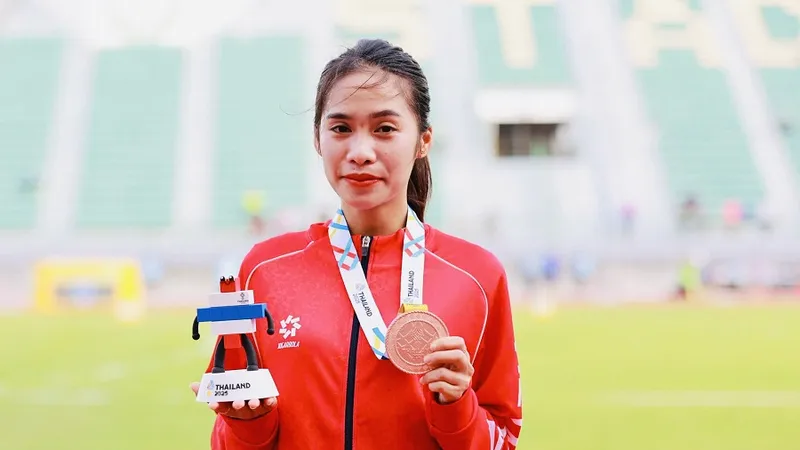 Bùi Thị Thu Hà là gương mặt duy nhất của marathon Việt Nam giành được huy chương tại SEA Games 33-2025. Ảnh: DŨNG PHƯƠNG