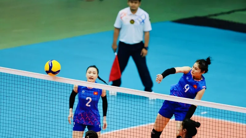 Chủ công Nguyễn Thị Uyên (9) đã kết thúc hợp đồng với đội bóng cũ Hưng Yên. Ảnh: DŨNG PHƯƠNG