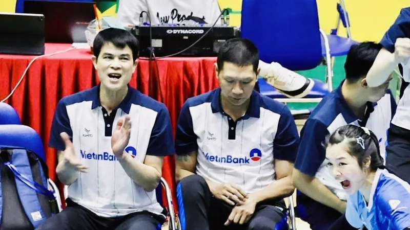 HLV Lê Văn Dũng chính thức là HLV trưởng đội Ngân hàng Công Thương tại mùa giải 2026. Ảnh: DŨNG PHƯƠNG