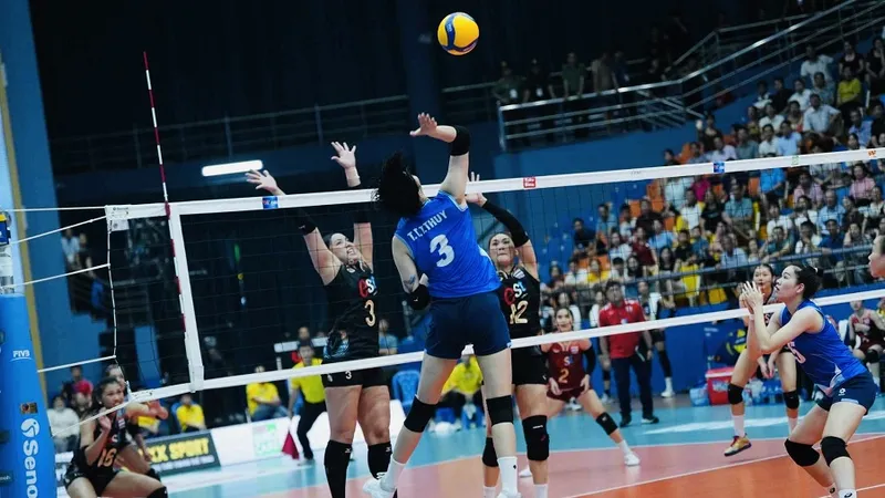 Người hâm mộ Việt Nam đang hồi hộp chờ thông báo xem Việt Nam là chủ nhà nội dung nữ hay nam giải SEA V.League 2026. Ảnh: VFV