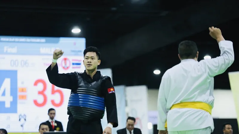 Võ sĩ Nguyễn Tấn Sang được tham gia Ban huấn luyện đội tuyển pencak silat quốc gia 2026. Ảnh: DŨNG PHƯƠNG