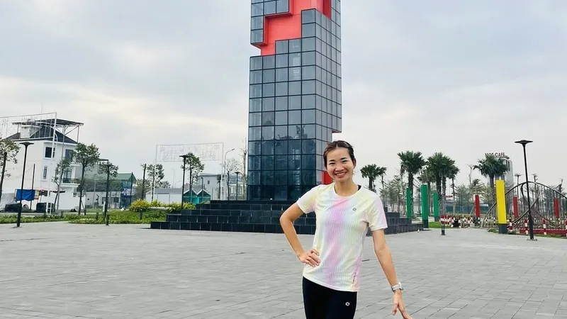 Nguyễn Thị Oanh vẫn giữ thói quen tập luyện dù về nhà đón Tết bên người thân. Ảnh: OANH NGUYỄN