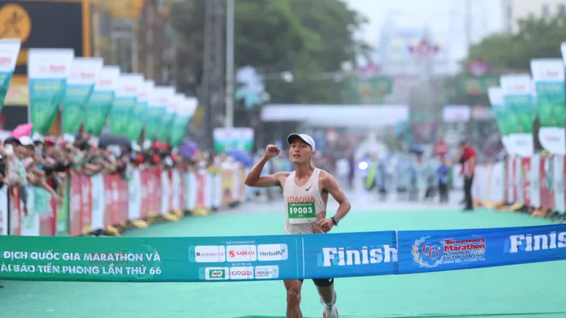 Các VĐV tham dự giải vô địch quốc gia Marathon 2026 sẽ được kiểm tra doping ngẫu nhiên do chương trình thi đấu nằm trong Đại hội thể thao toàn quốc lần thứ X-2026. Ảnh: NHƯ Ý
