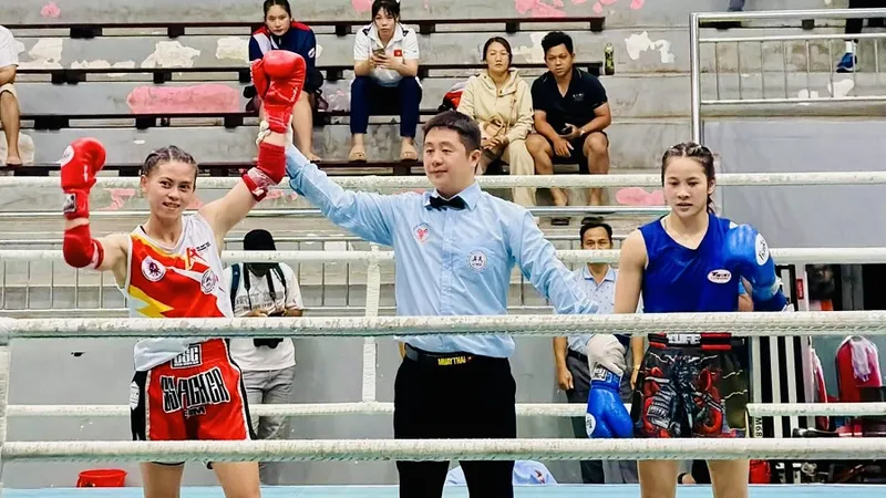 Võ sĩ Huỳnh Hà Hữu Hiếu của đội TPHCM 1 đã giành ngôi vô địch tại giải. Ảnh: H.HIẾU