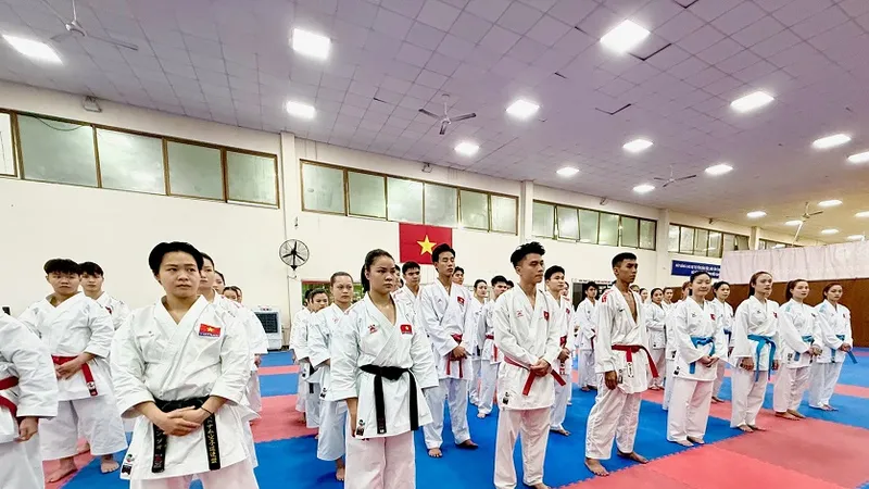 Đội tuyển karate Việt Nam tập chuyên môn chuẩn bị cho các nhiệm vụ quốc tế năm 2026. Ảnh: MINH CHIẾN