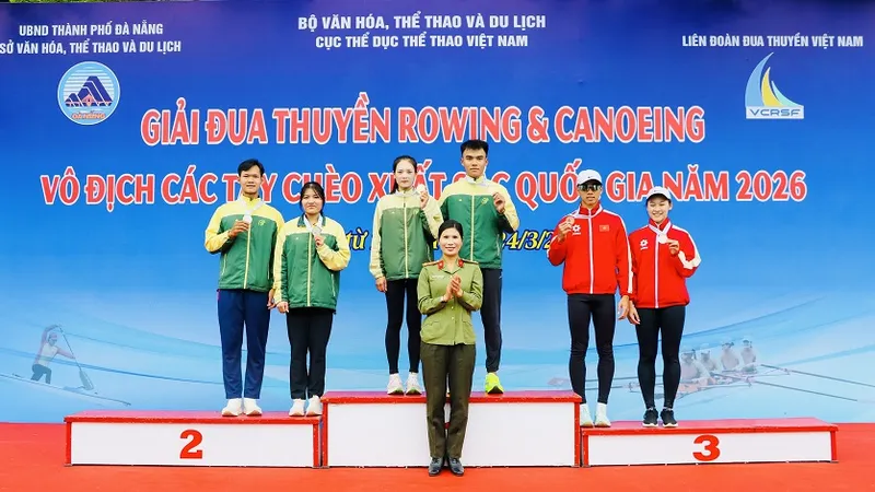 VĐV canoeing TPHCM giành được các kết quả tốt tại giải đấu đang diễn ra ở Đà Nẵng. Ảnh: VCRSF