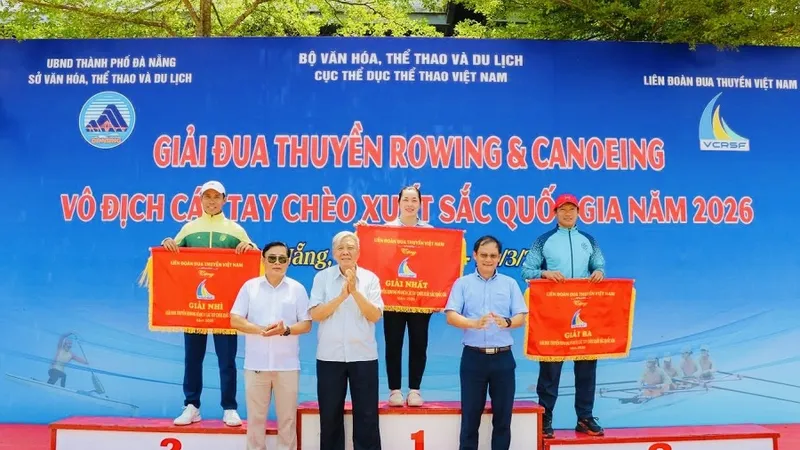 Đội rowing TPHCM đã xếp hạng nhì tại giải năm nay. Ảnh: VCRSF