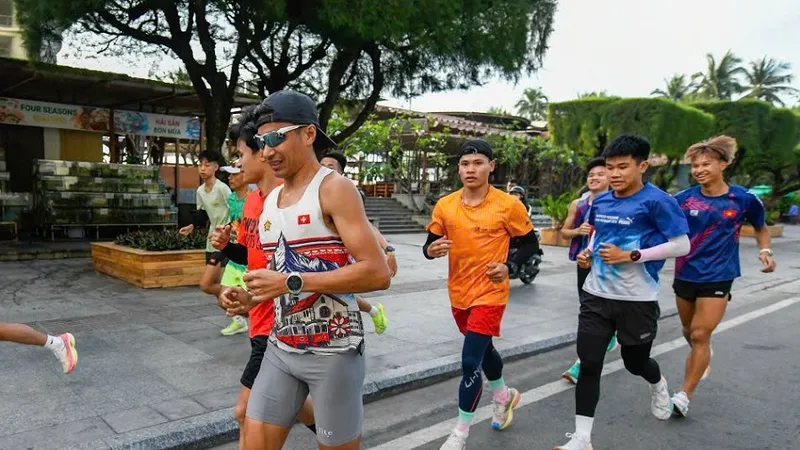 Các gương mặt tham dự nội dung marathon - 42km chuyên nghiệp phải có chứng chỉ phòng, chống doping mới được thi đấu chính thức. Ảnh: NHƯ Ý