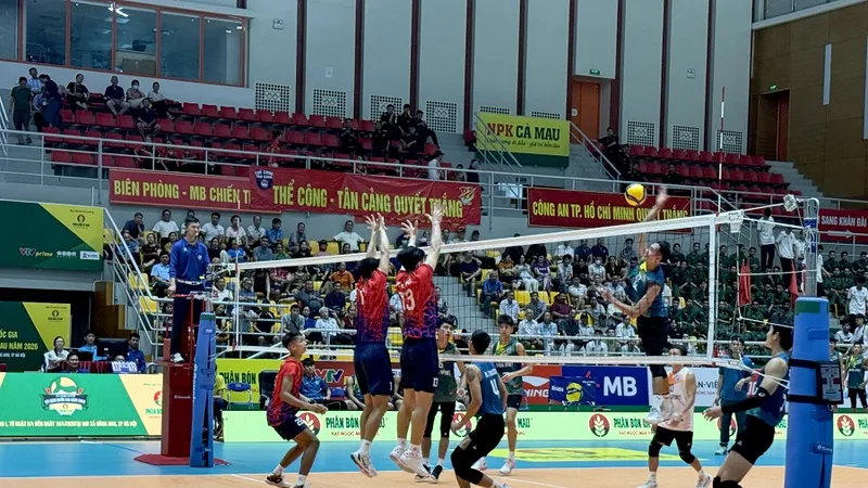 Đội nam Thể Công Tân Cảng đã thắng 3-0 trước Đà Nẵng. Ảnh: MINH CHIẾN