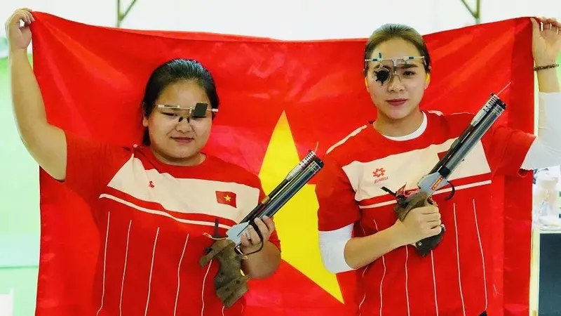 Thu Vinh và Thùy Trang từng cùng nhau thi đấu tại SEA Games 33-2025. Ảnh: DŨNG PHƯƠNG