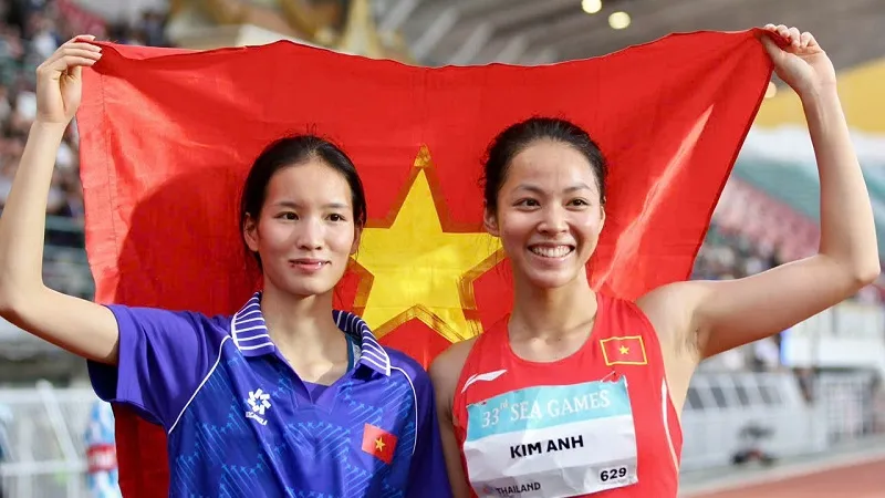 Hai tuyển thủ Dương Thị Thảo, Bùi Thị Kim Anh là thành viên thi đấu Đại hội thể thao bãi biển châu Á 2026. Ảnh: DŨNG PHƯƠNG