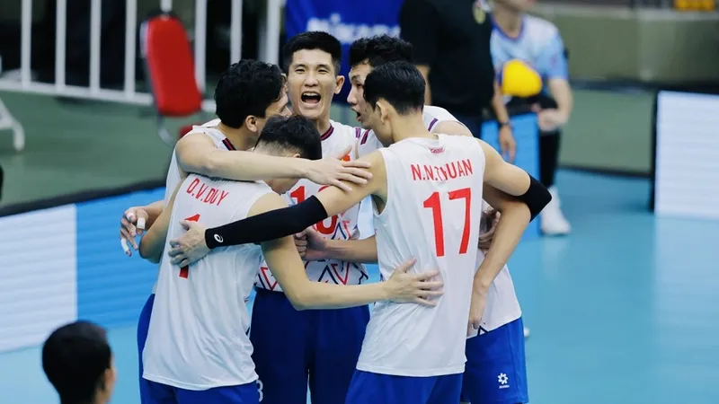 Đội tuyển bóng chuyền nam Việt Nam trở lại tập trung từ ngày 18-5 tới đây. Ảnh: DŨNG PHƯƠNG