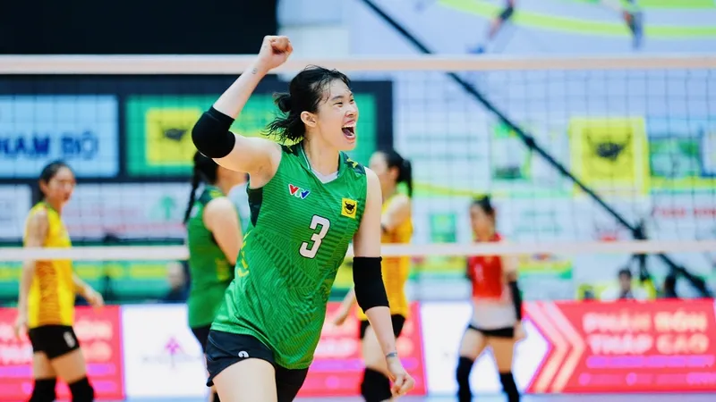 Chủ công Trần Thị Thanh Thúy ghi điểm nhiều nhất đến lúc này. Ảnh: DŨNG PHƯƠNG