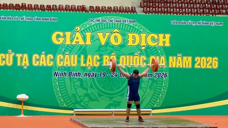 Các lực sĩ đã tranh tài quyết liệt tại giải năm nay ở Ninh Bình. Ảnh: MINH CHIẾN