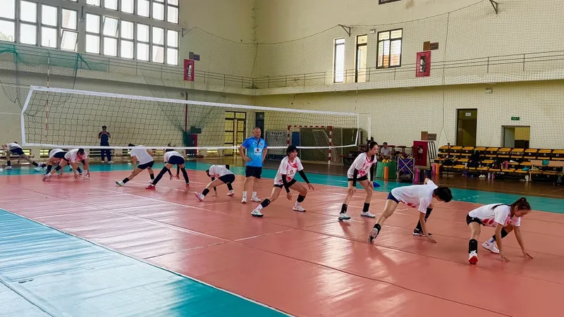 Cầu thủ bóng chuyền nữ Việt Nam sẽ được tăng cường tập luyện thể lực để thi đấu với lịch trình nhiều giải đấu sắp tới. Ảnh: MINH CHIẾN