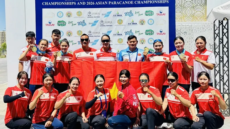 Đội canoeing trẻ Việt Nam đã có thành tích 4HCV tại giải năm nay ở Kazakhstan. Ảnh: HỒNG HẠNH