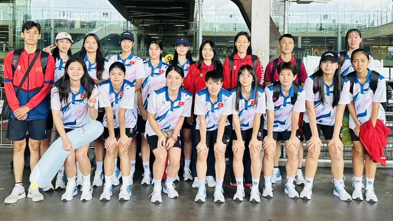 Đội tuyển nữ U18 Việt Nam đã có mặt tại Thái Lan để chuẩn bị thi đấu. Ảnh: VFV