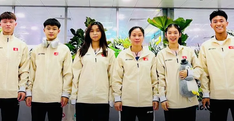 Các tay vợt cầu lông trẻ Việt Nam sang Nhật Bản tranh tài. Ảnh: VBF