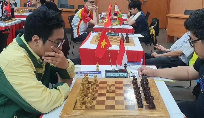 Kỳ thủ Phạm Trần Gia Phúc của cờ vua TPHCM. Ảnh: BÙI VINH