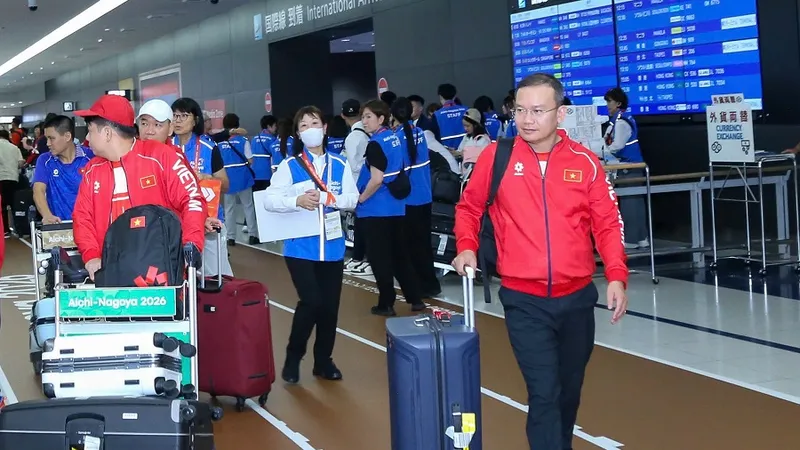 Trưởng đoàn thể thao Việt Nam, ông Nguyễn Hồng Minh và các thành viên đã có mặt tại Nhật Bản. Ảnh: ĐOÀN TTVN