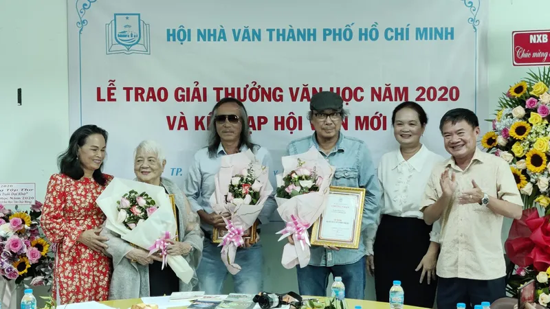 Giải thưởng Hội Nhà văn TPHCM 2020: Tôn vinh những tác phẩm phi hư cấu 