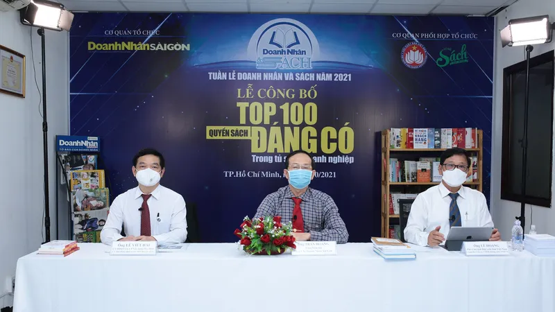 Công bố “Top 100 quyển sách đáng có trong tủ sách doanh nghiệp” 