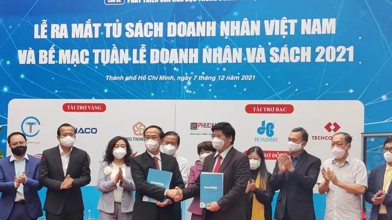 Hơn 500 triệu đồng từ Tuần lễ Doanh nhân và sách năm 2021