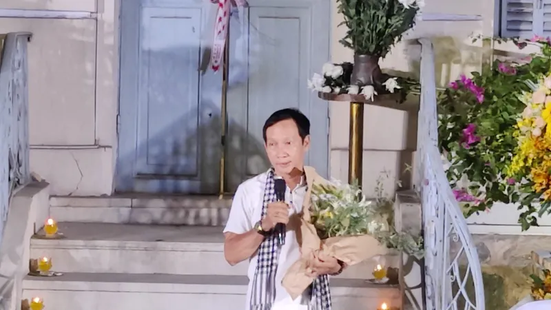 Nghệ sĩ nhiếp ảnh Trần Thế Phong ra mắt sách ảnh Sài Gòn Covid-19