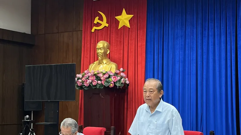 Ban Liên lạc học sinh miền Nam trao đổi về đề án xây dựng Bảo tàng Tập kết