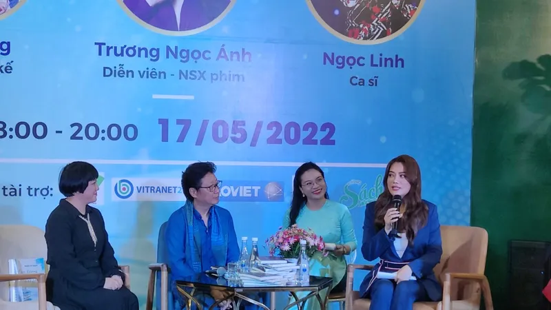 Chương trình giao lưu “Cuốn sách - Cuộc đời”