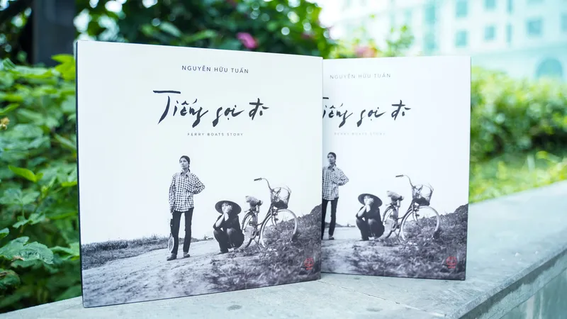 Ra mắt sách ảnh “Tiếng gọi đò” của NSND Nguyễn Hữu Tuấn 