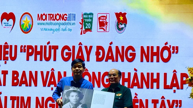 “Phút giây đáng nhớ” và câu chuyện đằng sau những bức ảnh về chiến trường Quảng Trị