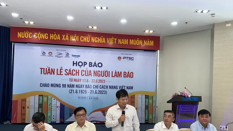 Gia hạn thời gian gửi sách tham gia “Tuần lễ sách của người làm báo”