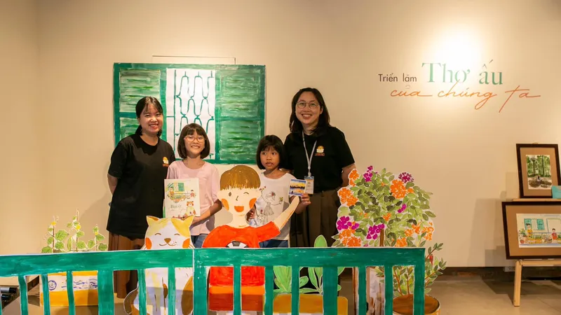 Trở về ấu thơ cùng "Bụi ở Sài Gòn"