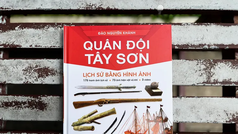 Tác giả 8X ra mắt sách về quân đội Tây Sơn