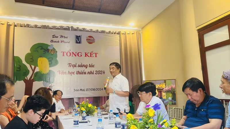 Kết thúc Trại sáng tác Văn học thiếu nhi tại Phú Yên