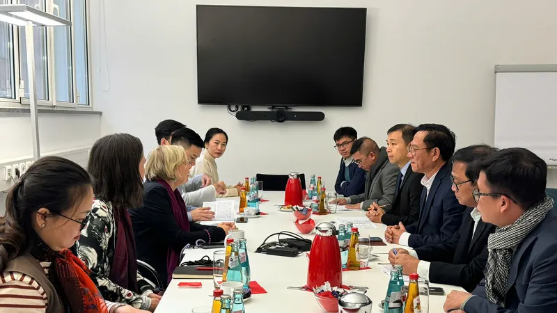 Đoàn công tác TPHCM làm việc với Ban tổ chức Hội sách Frankfurt 2024