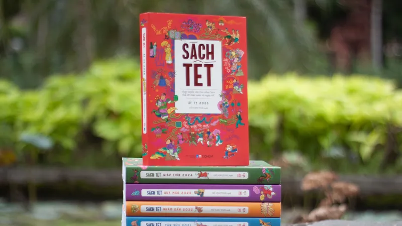"Sách Tết Ất Tỵ 2025": Lưu giữ những trải nghiệm đón tết của người Việt