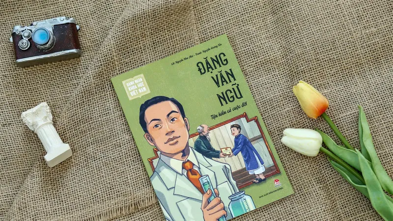 Ra mắt sách tranh khắc họa chân dung Giáo sư - Bác sĩ Đặng Văn Ngữ